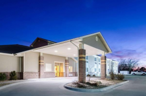 Отель Rodeway Inn & Suites Hoisington  Хойзингтон